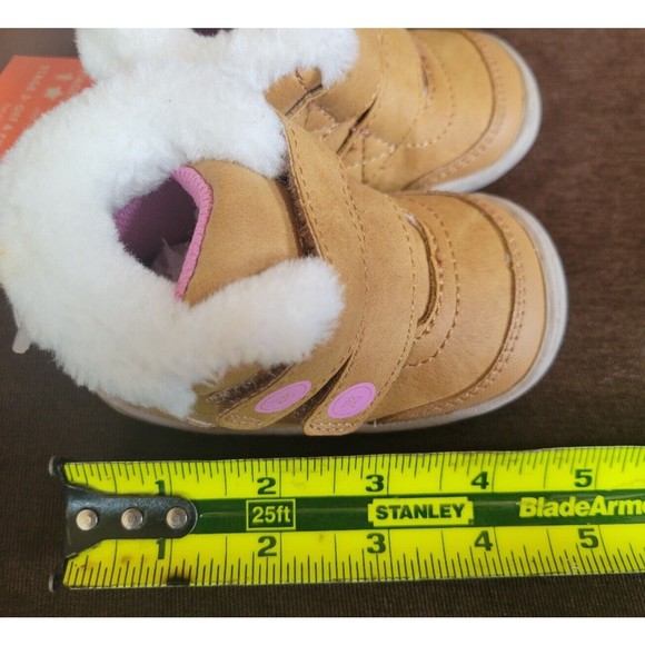 Surprize by Stride Rite Baby Girls Fur Booties Shoes STAGE 2 FIRST WALK SIZE 3 - Picture 4 of 8